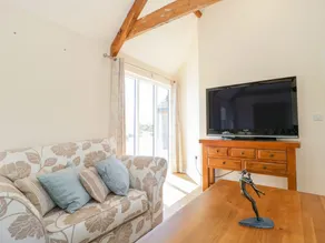 Golden Valley Barn - Image 5