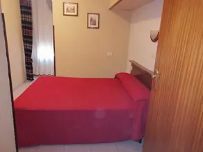 Hostal La Muralla - Image 3