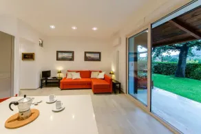 JOIVY Golf Garlenda - Charming Villa Guest House - Image 2