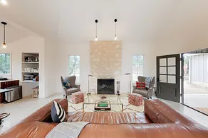Hill Country Home 3 Br home by RedAwning - Image 2