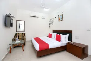 OYO Hotel Supreme - Image 2