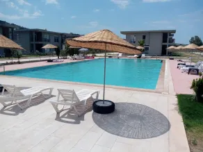 Charming House With Shared Pool in Milas - Image 5