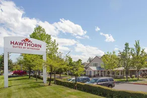 Hawthorn Suites by Wyndham Kent WA - Image 3