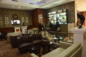 Airport Golden Tulip Hotel - Image 4