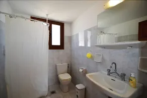 Madoupa Beach Apartments - Image 4