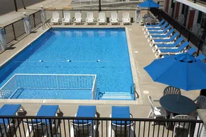 Aloha Oceanfront Motel - Image 4