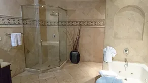 Las Olas Resort and Spa - Image 5