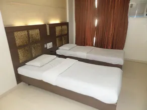 Hotel Risshi Residency - Image 3