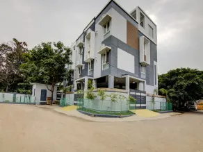 Royal Stay by OYO Rooms - Image 3
