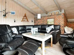 Vintage Holiday Home in Henne With Sauna - Image 4
