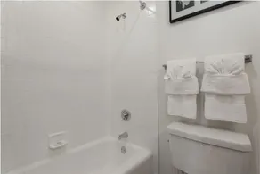 Downtown LA Fully Furnished Apartment - Image 4