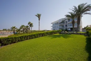 Trident Beach Front Suite - Image 3