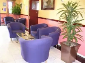 Milton Keynes Hotel - Image 3