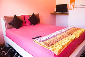 Baan Pug Takayai Guesthouse - Image 4