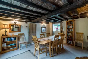 Yew Tree Cottage - Image 3
