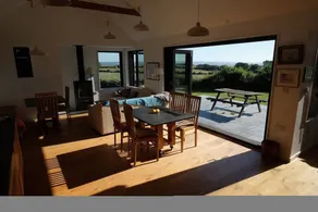 South Cottage - Image 3
