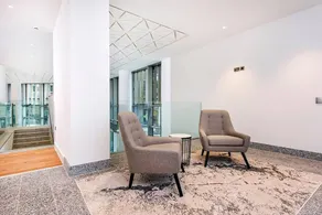 Stunning 2BR Manchester Apartment - Image 4