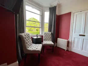 Blenheim Guest House - Image 5