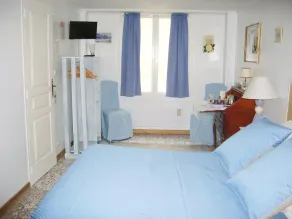 Chambre D'Hotes Myosotis - Image 3