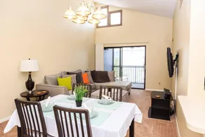 Serene 2 Bedroom 2 Bath Condo - Image 4