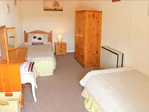 Henrhiw Uchaf - Image 3