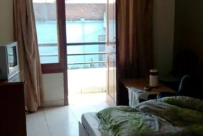 Zen Oaks Homestay - Image 4