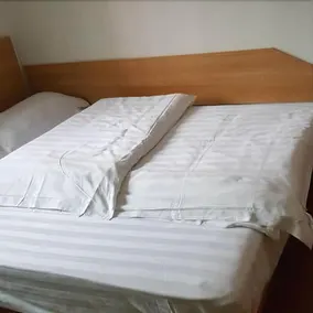 Huifeng Hotel - Image 2