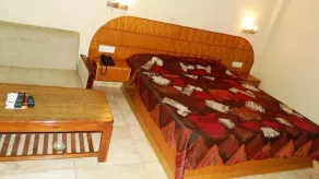 Hotel Yamini - Image 5