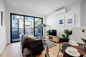 89 Fancy Doncaster Home - Image 3
