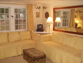 Bungalhigh - One Bedroom Home - Image 2