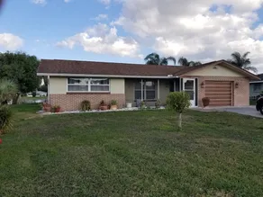 Newly Renovated Pool and Lake Dream Home - Image 2