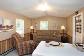Pet Friendly #1 1 Bedroom Cottage - Image 4