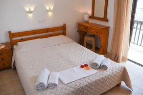 Spacious studio just 150m to the beach - Image 5