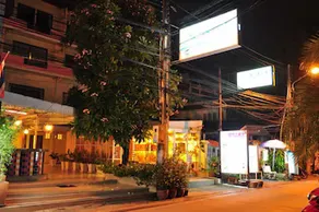 Seaside Guesthouse - Image 4
