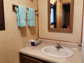 Wagon Wheel Cabins & RV Park - Image 2