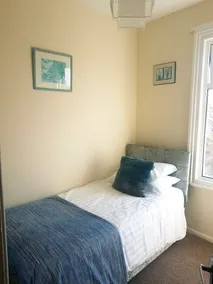 Sea Side Apartment - Image 2