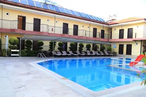 Las Palmeras - Image 2