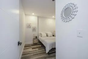 Luxurious 3 Bedroom Brand NEW Town House - Image 2