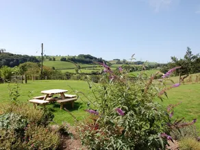 Surridge Farmhouse - Image 5