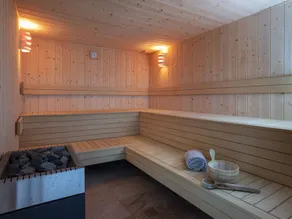 Stylish Apartment Near the Ski-slopes of L'alpe Dhuez - Image 4