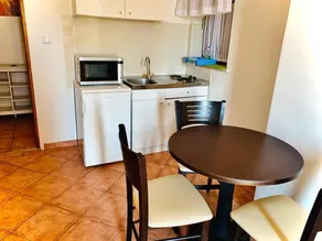 "b&b Linc Rooms & Apartments" - Image 3