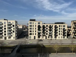 Sanders Arena - Smart 3-bdr Apt Close to Metro - Image 3
