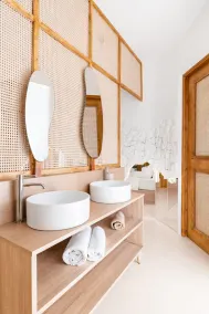 Faos Exclusive Suites - Image 3