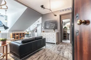 Massena Attic & Studio by Wonderful Italy - Image 4