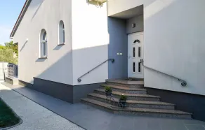 Awesome Home in Vodnjan With 3 Bedrooms, Internet and Outdoor Swimming Pool - Image 3