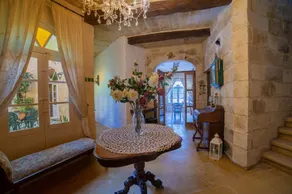 Village Knights B&B - Image 5