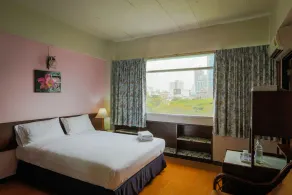 Ruamchitt Travelodge Hotel - Image 4
