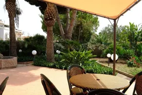 Emporium Guest House - Image 5