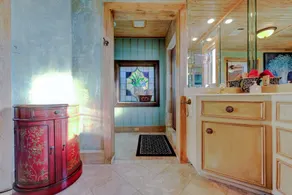 La Villa Vista Resort - Image 4