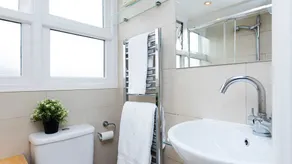Spacious, Comfortable 2BR Fulham Maisonette - Image 5